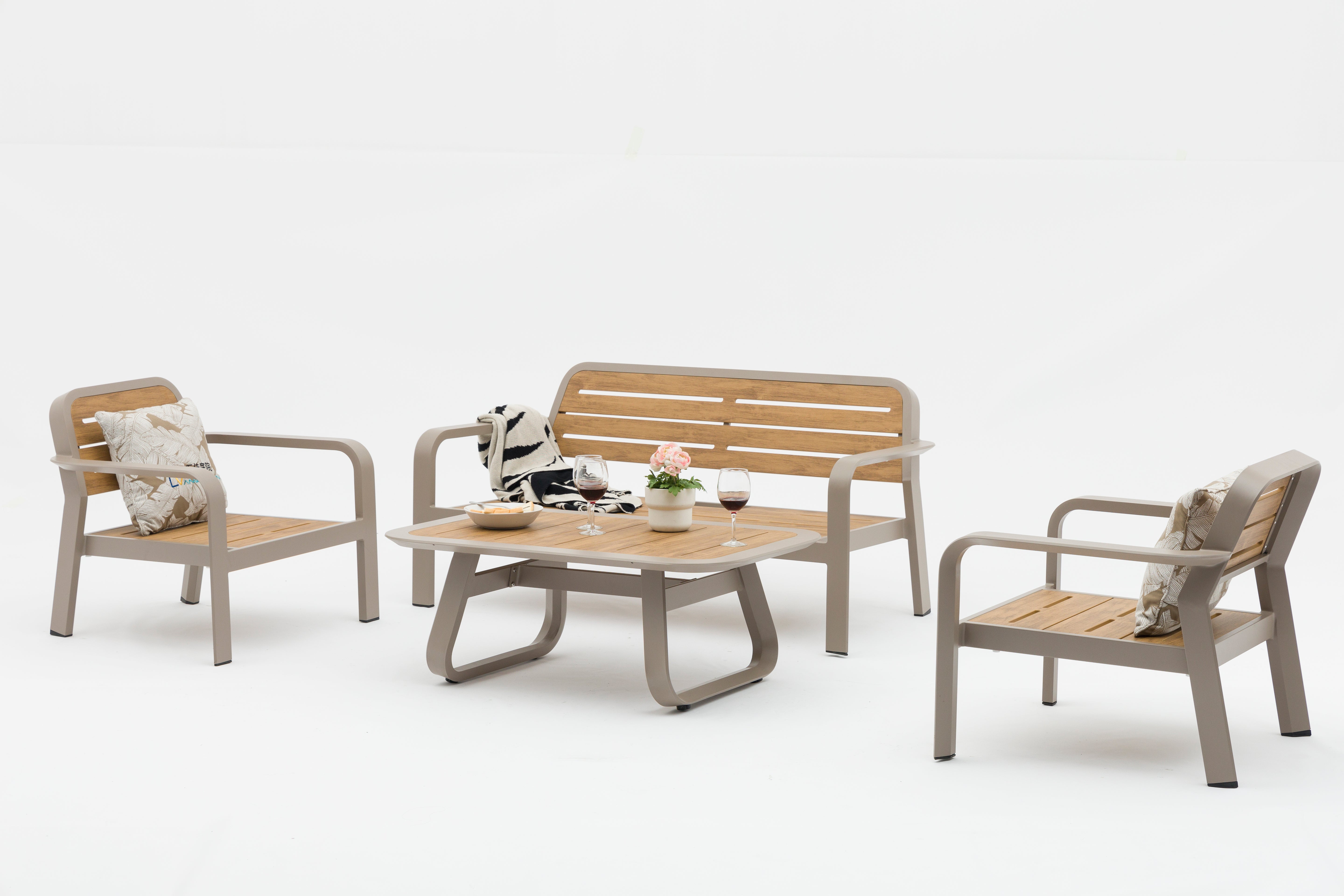 Aquila 4-piece sofa set