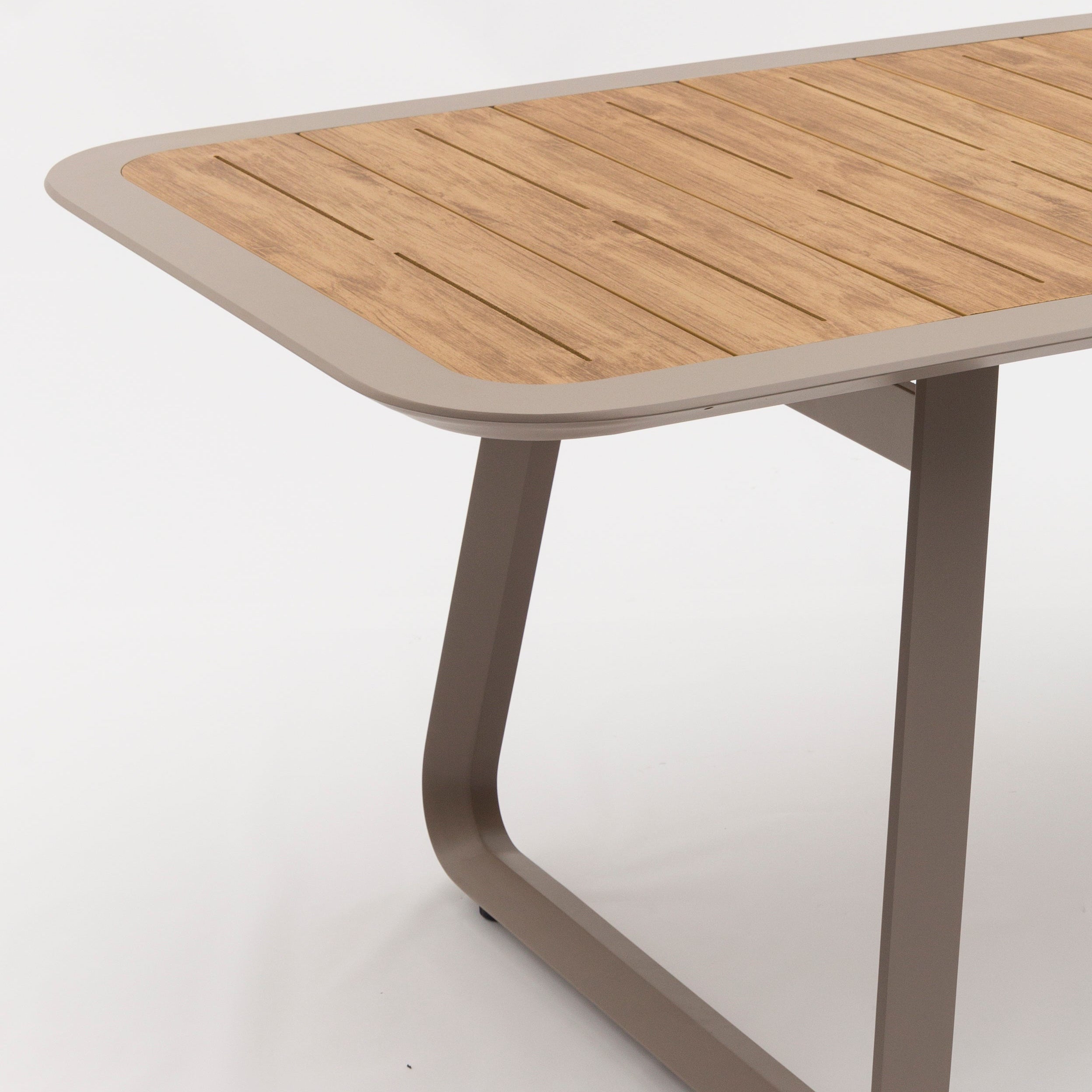 Aquila dining set